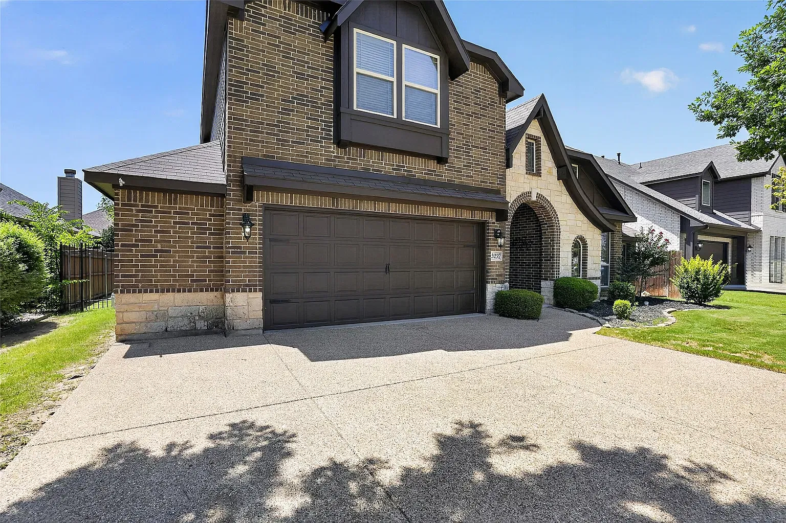 5 bed, 3279 sqft, $3,500 — Photo 3