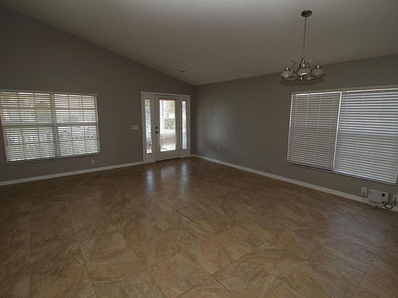 4th image of 4863 Outlook Dr