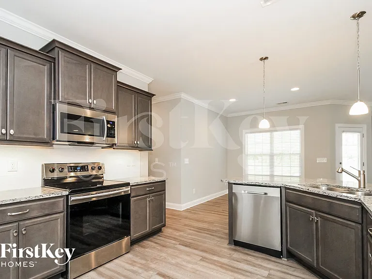 196 Sand Hill Dr — Photo 7