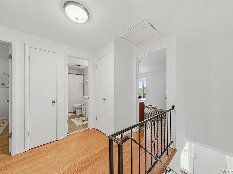 15 Hammond Plz — Photo 20