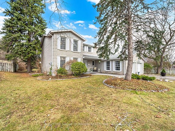 3rd image of 1511 Ifield Rd