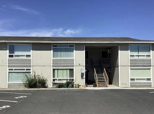 120 Vantage Blvd #B-1, Stanfield, OR 97875