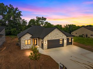 1764 Bobby Jones Dr, De Pere, WI 54115