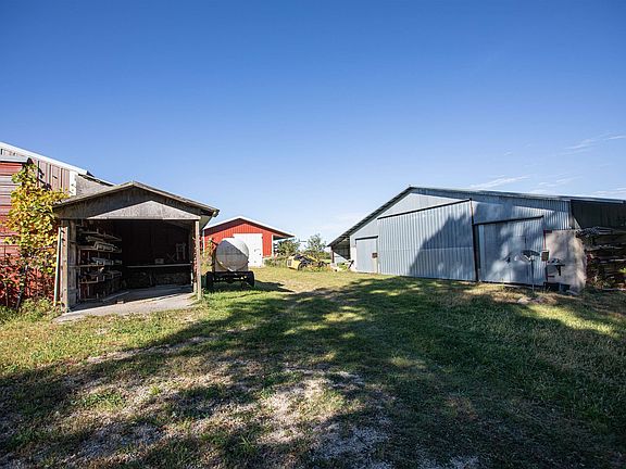 5th image of 8111 Pickel Ln