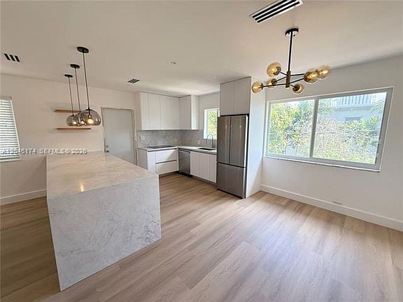4th image of 1155 98th St APT 4