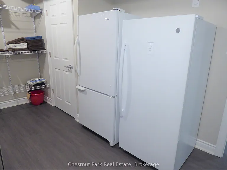 23 Green Briar Dr — Photo 32