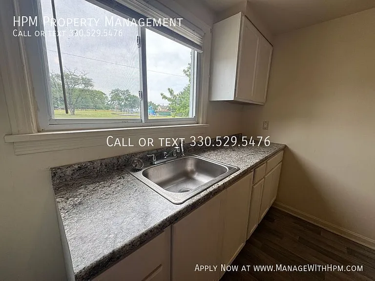 1729 Stark Ave SW #2 — Photo 8