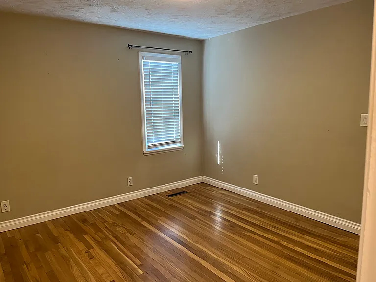 324 E Rockwell Ave — Photo 12
