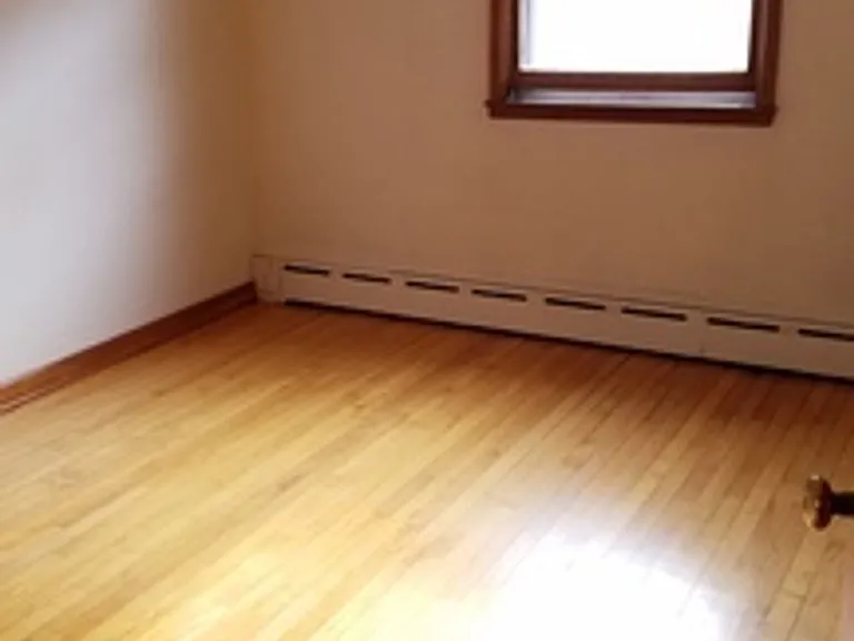 605 S Phillips Ave — Photo 5