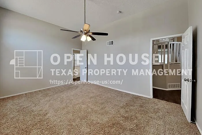 425 Kent Dr — Photo 6