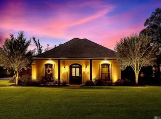 8788 Wyeth Dr, Denham Springs, LA 70706