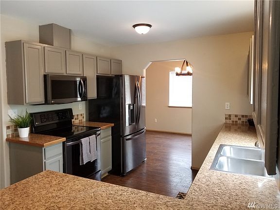 3rd image of 7604 195th Street Ct E