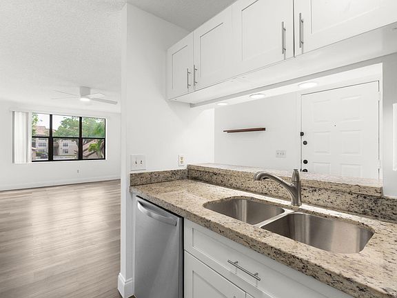 4th image of 4541 W McNab Road #17