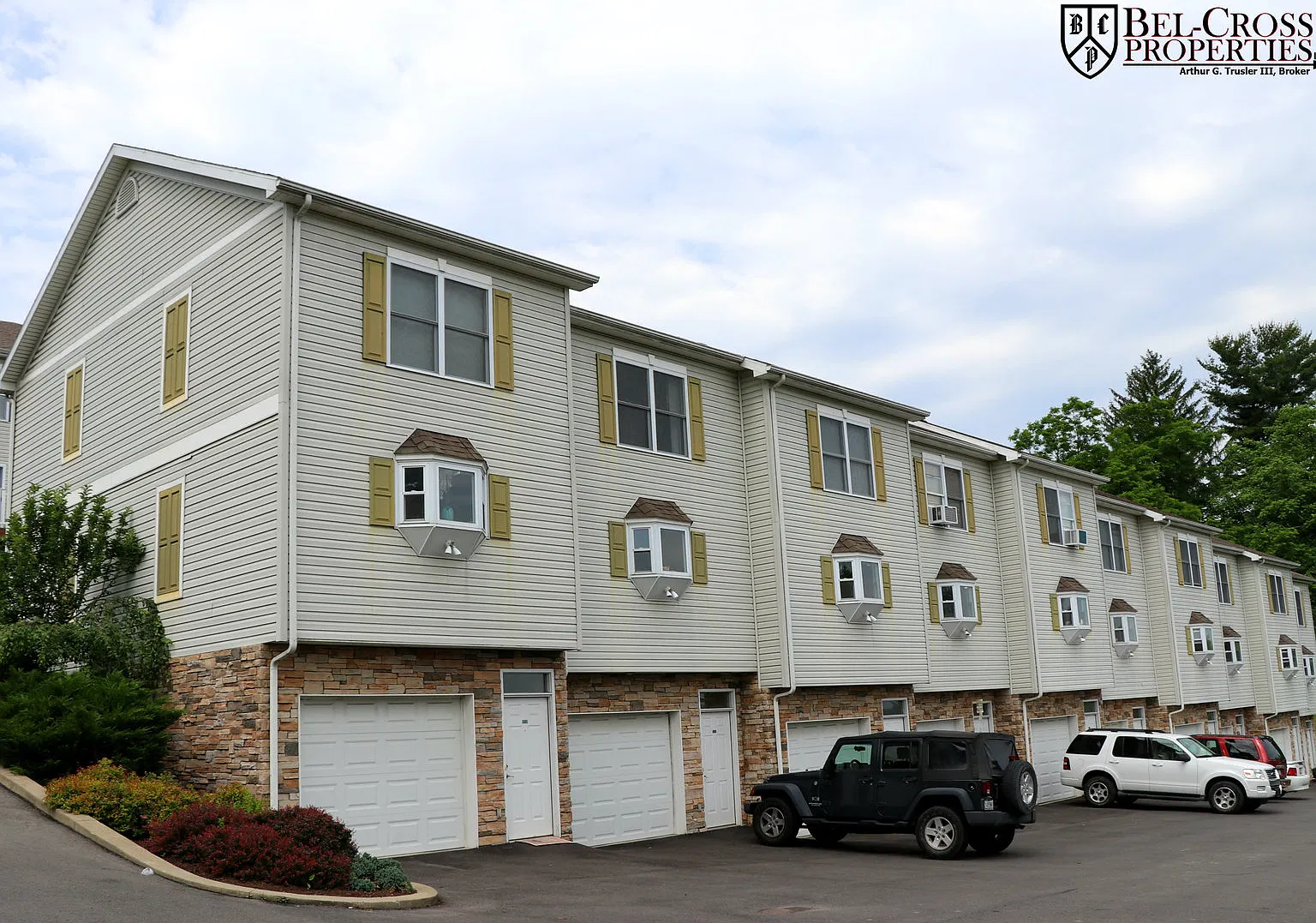 2 Bedroom Townhouse in Med Center area - Available 06/02/2027 — Photo 3