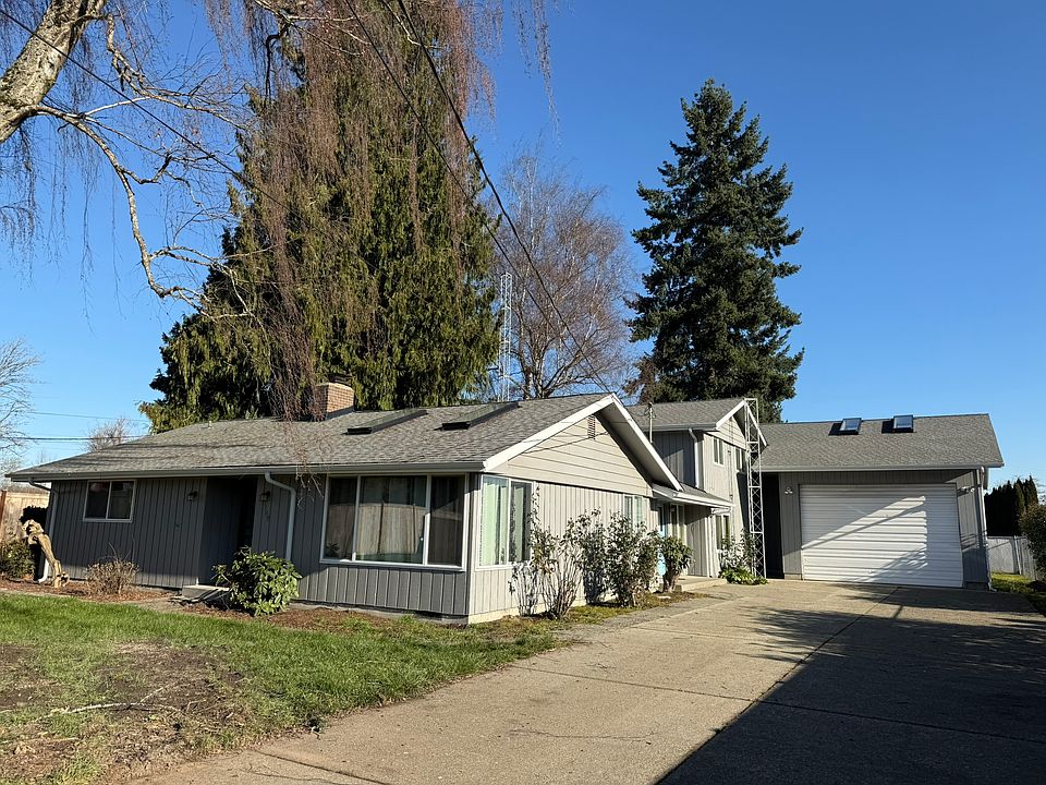 1st image of 3709 50th Ave E