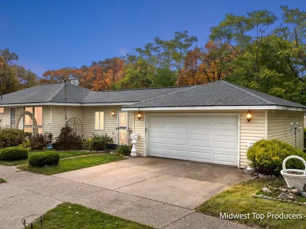 1499 Roberts St, Muskegon, MI 49442