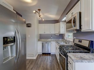 8848 S 77th St, Franklin, WI 53132