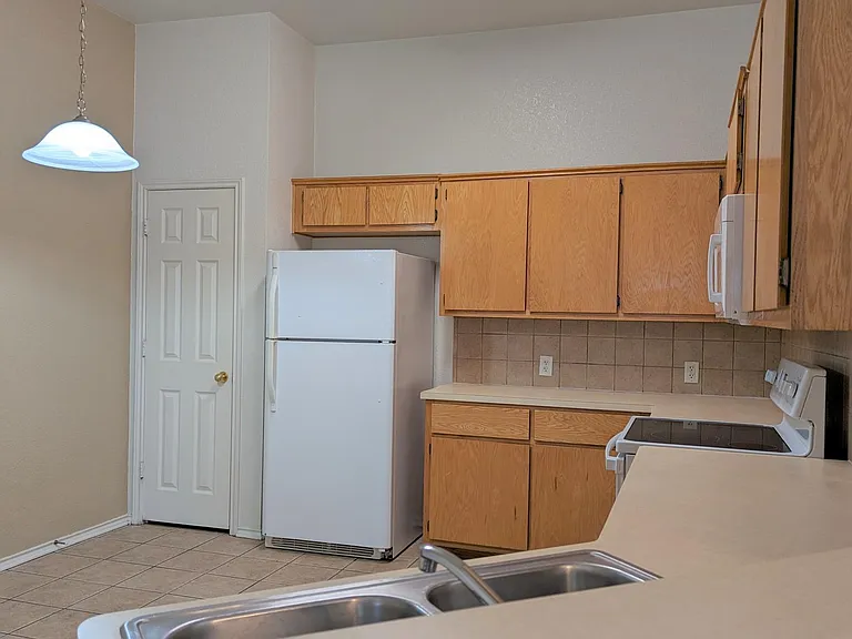 210 Dale Earnhardt Dr #B — Photo 10