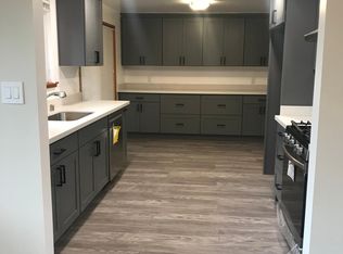 15400 NE 3rd Pl, Bellevue, WA 98007