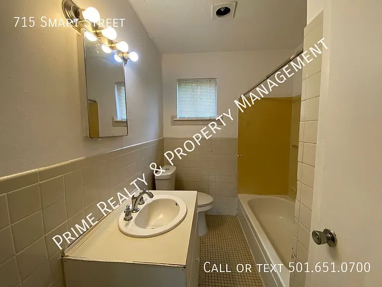 715 Smart St — Photo 6