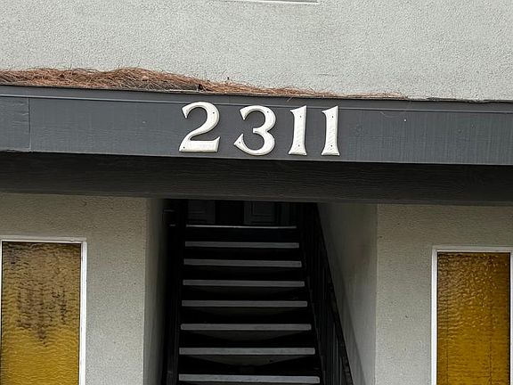 2nd image of 2311 Planz Rd APT 5