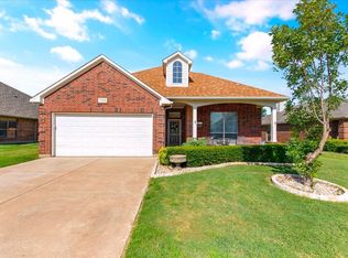 7703 White Fawn Rd, Arlington, TX 76002