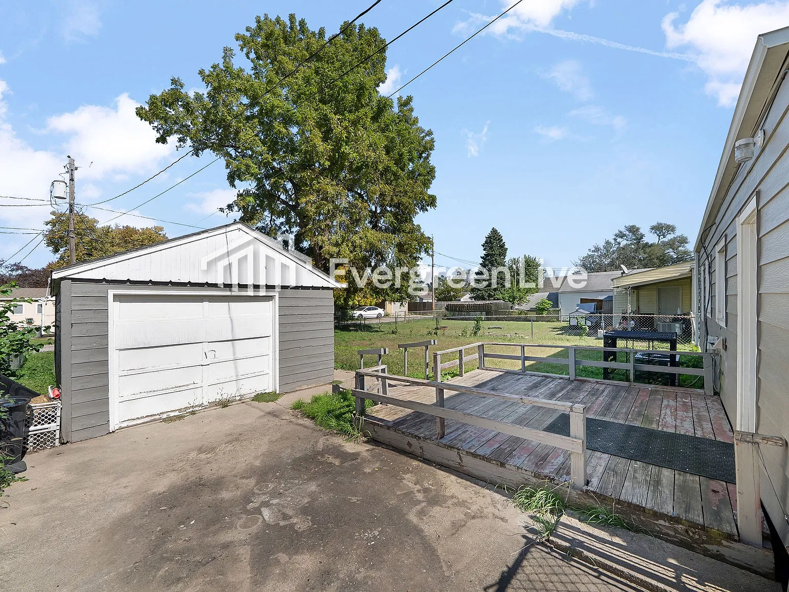 2 bed, 1.0 bath, 768 sqft, $1,245 — Photo 3