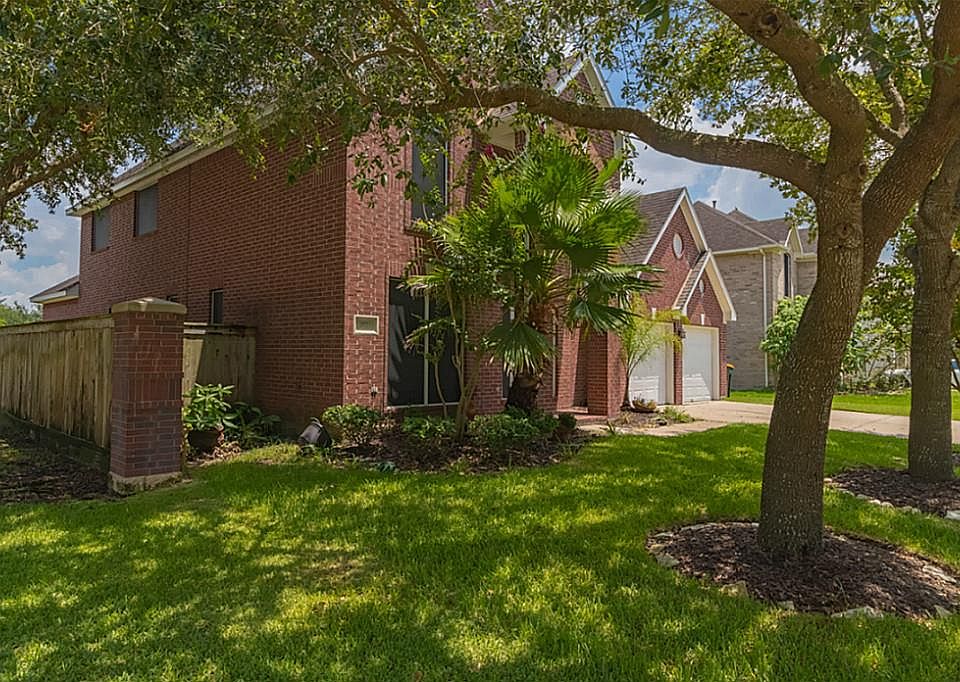 1st image of 3523 Pemberton Dr