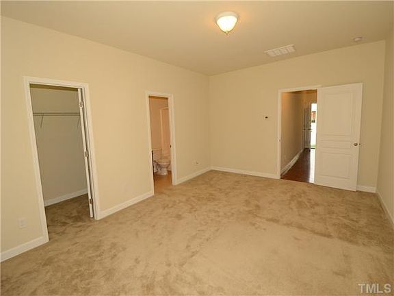 1st floor bedroom/multipurpose space