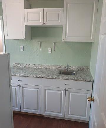 2nd image of 1490 NE 151st Ter