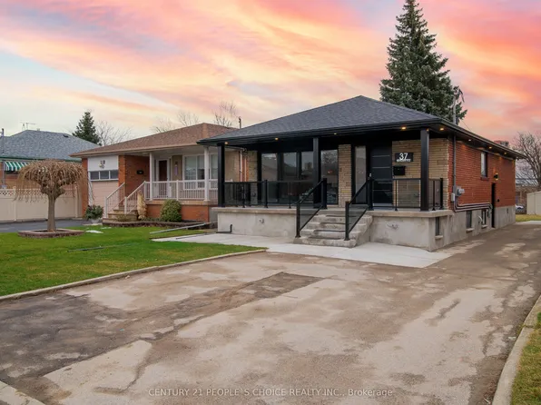 37 Bentworth Ave, Toronto, ON M6A 1P1