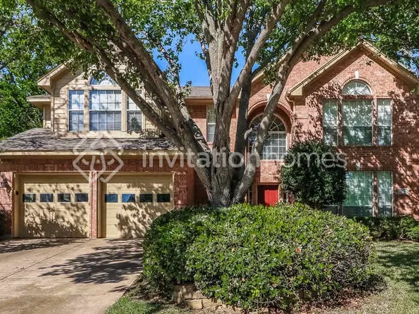 2711 Cobblestone Dr, Grapevine, TX 76051