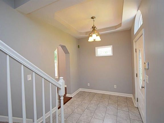 5th image of 1633 Rockford Pl