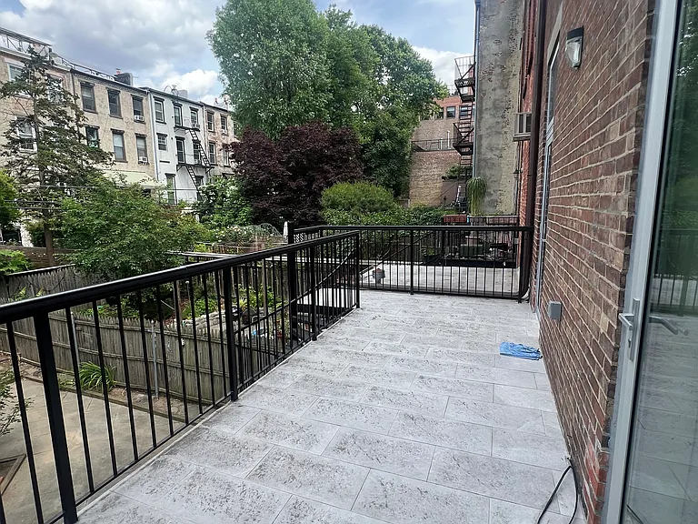 95 Sterling Pl #GARDEN — Photo 9