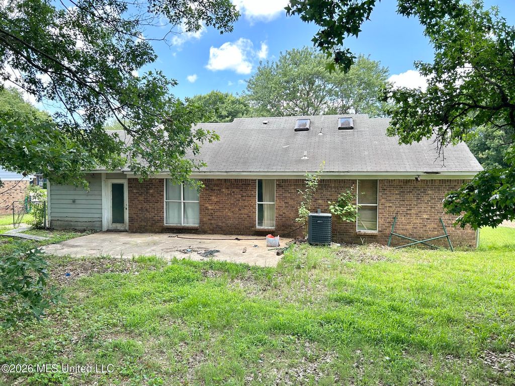 6370 Sandhurst Rd, Horn Lake, MS - View 3