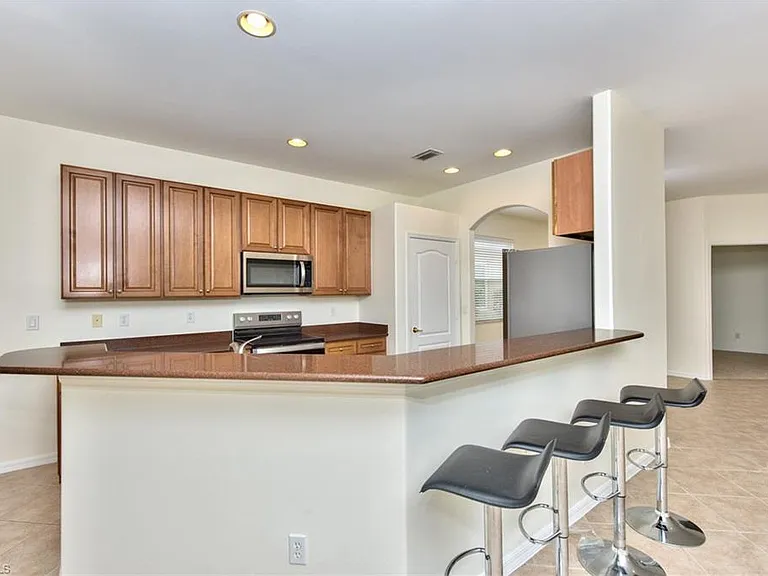 15754 Cutters Ct — Photo 8