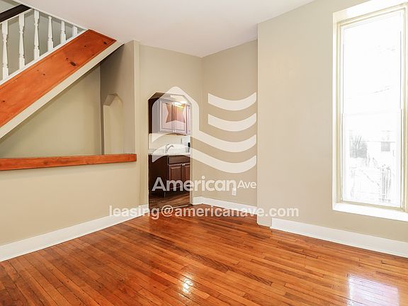 1514827_005_wm_-_living_room_13547212.jpg
