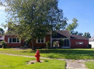 605 E Meridian St, Marion, IL 62959