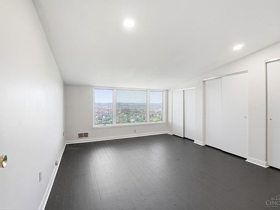 4th image of 311 Klotter Ave