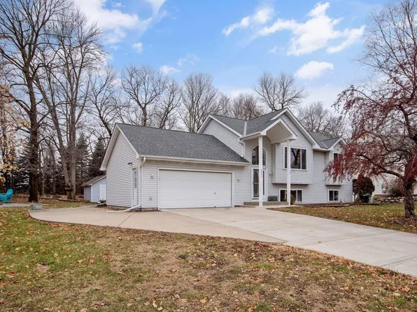 6941 Country Ln, Rockford, MN 55373