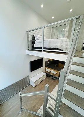 Rented by R New York | media 5