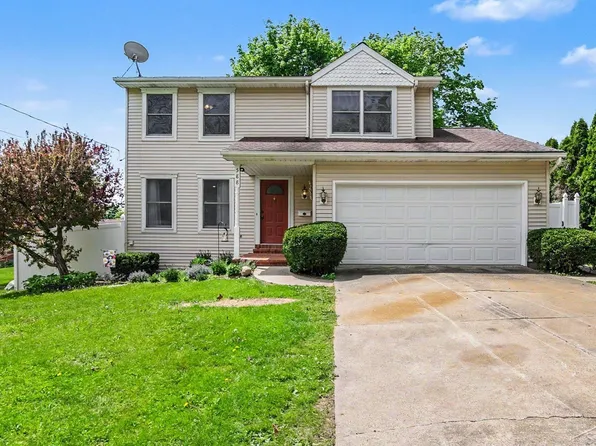 588 Geyer St, Frankenmuth, MI 48734