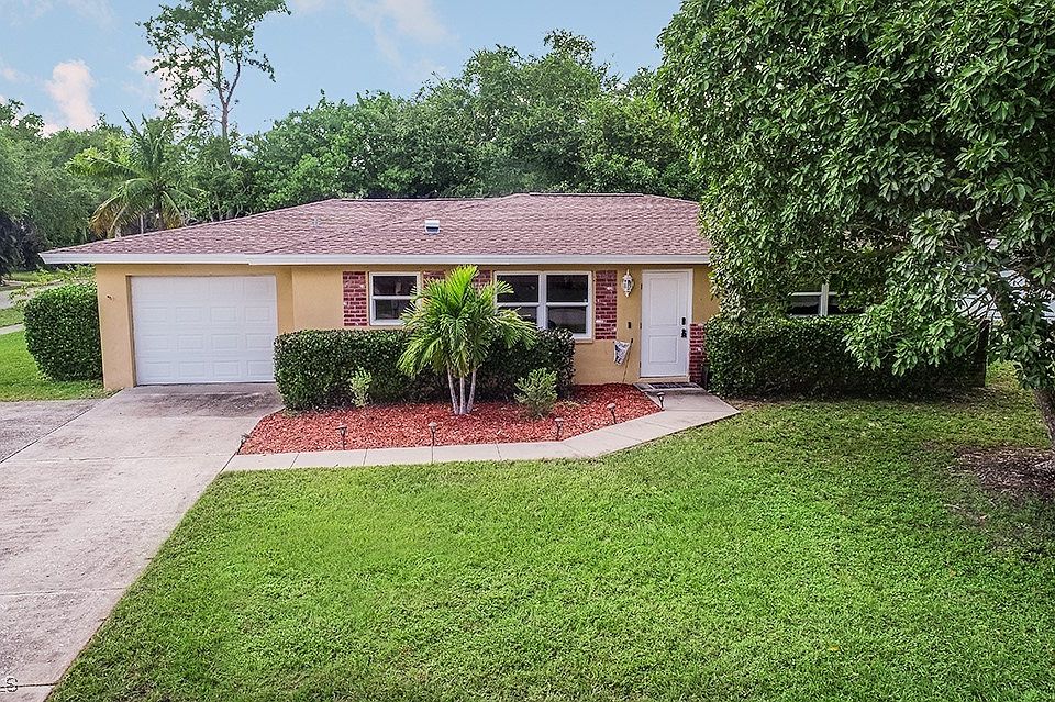 1st image of 3958 La Palma St