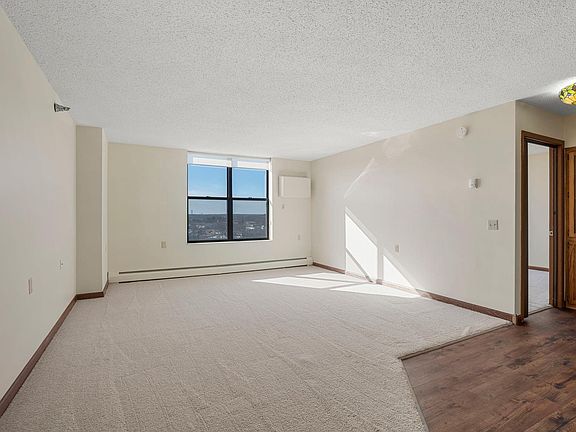 2nd image of 7600 Golden Valley Rd APT 1004