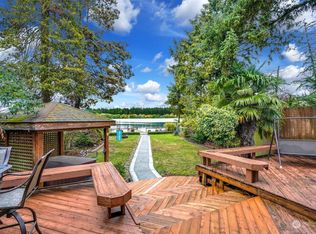 7401 Lake Ballinger Way, Edmonds, WA 98026
