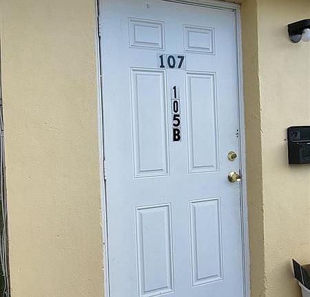 2nd image of 105 SW 12th Ave #107B