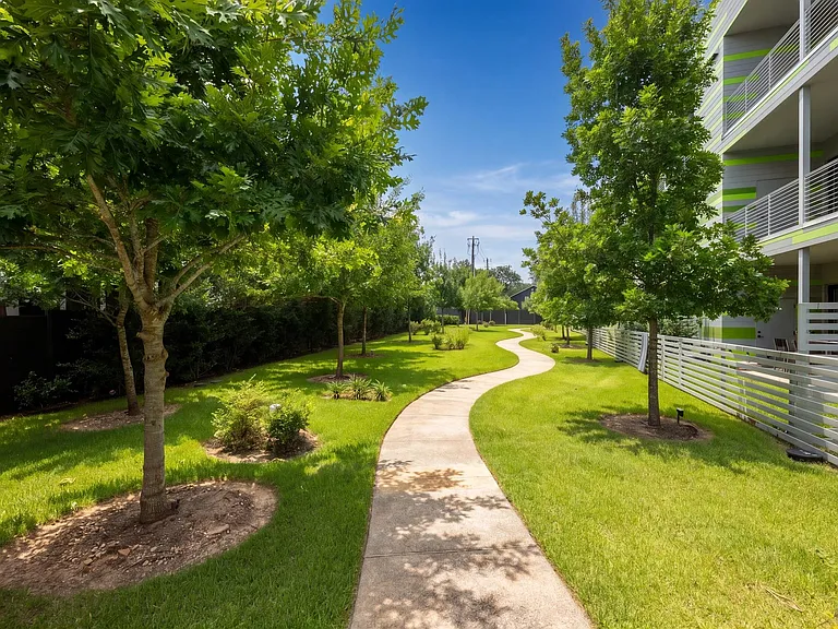 4004 Banister Ln #209-A — Photo 24