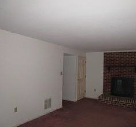 4th image of 8266 Black Haw Ct