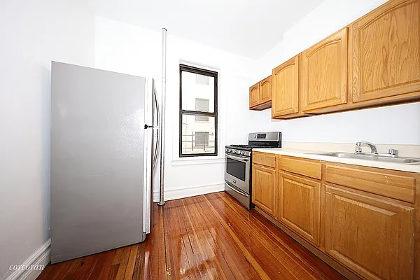 Rented by Corcoran | media 21