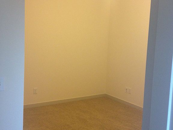 4th image of 2368 Yakima Ave Unit 323